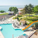 Hotel Safir Blue 3*