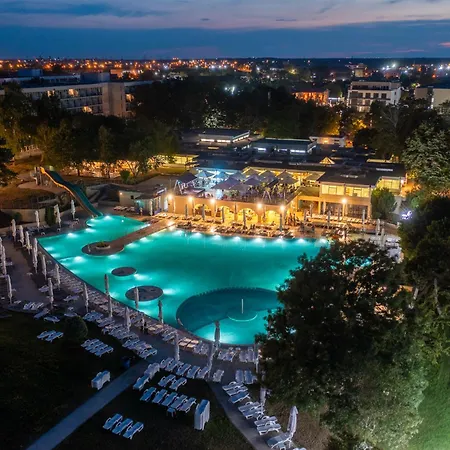 Safir Blue Отель Сатурн