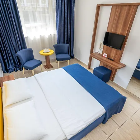 Отель Safir Blue 3*