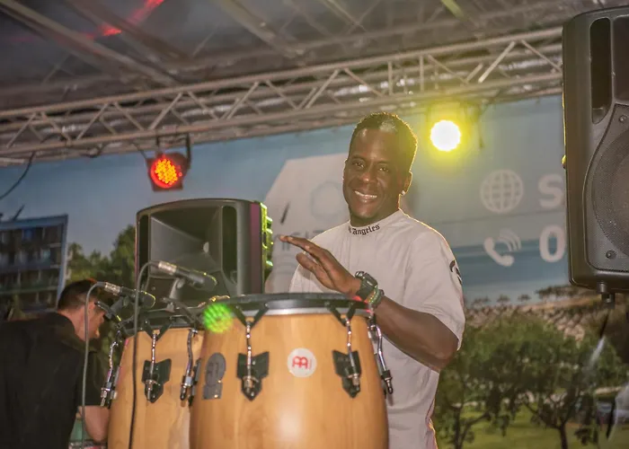 Safir Blue 3* Saturn